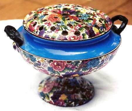 CRD140 Large Centerpiece with Flower Frog