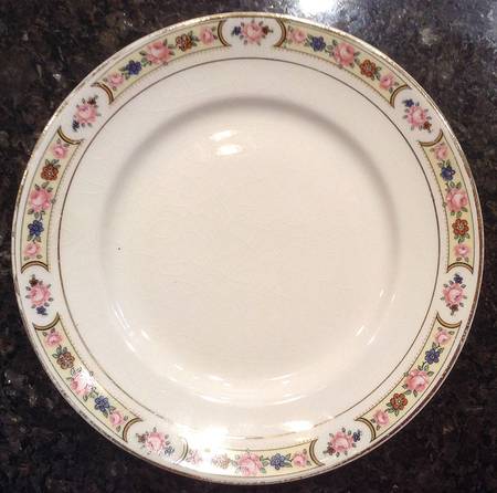 CRO192 Dinner Plate