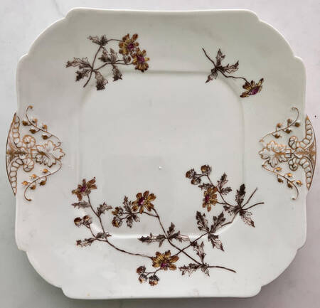 Schleiger 1311-4 Square Handled Cake Plate