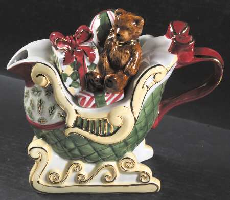 Winter Garland Figural Teapot & Lid by Charter Club