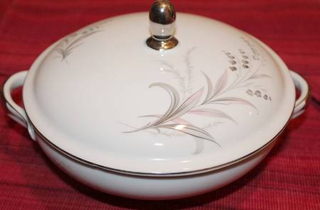 Princess Royal Round Covered Vegetable