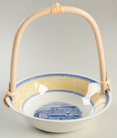 Millennium Collection 7''-7 1/4'' Basket W/Bamboo Handle HC