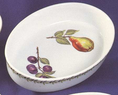 Amanda 13" Oval Baker