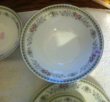Bouquet (Platinum Trim) Coupe Soup Bowl
