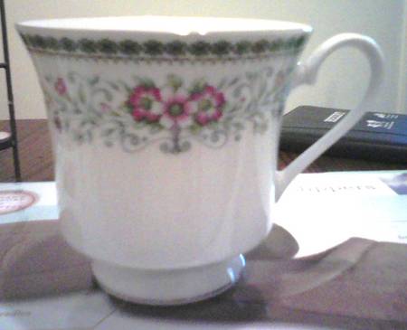 Bouquet (Platinum Trim) Footed Cup