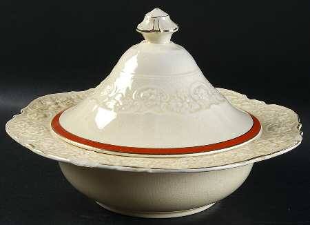 4492 Round Covered Vegetable