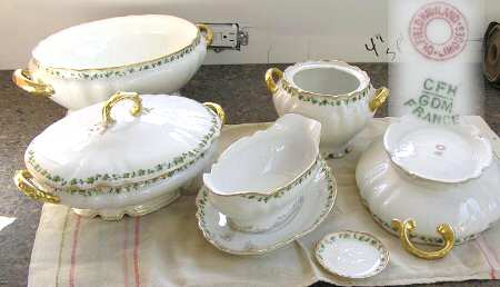 CHF749 Oval Covered Vegetable
