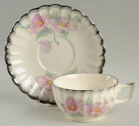 Primrose Flat Cup & Saucer Set