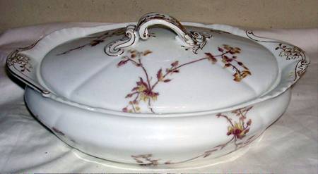 CHF791 Oval Covered Vegetable