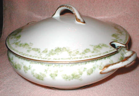 Schleiger 195-1 Round Covered Vegetable