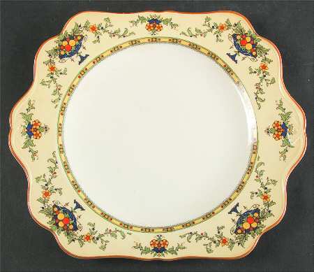 A1476 (Round, Scalloped) Square Handled Cake Plate