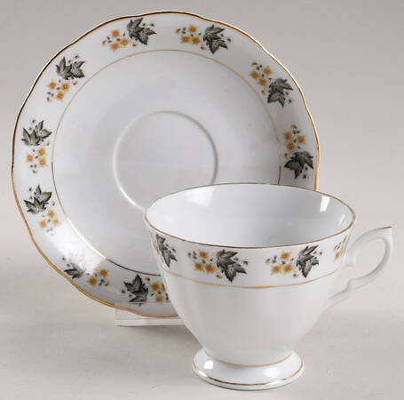 YSH26 Footed Cup & Saucer Set