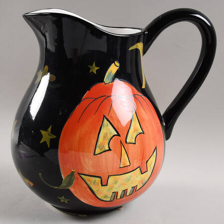 Ghost and Pumpkin (Pumpkin) 128 Oz Pitcher