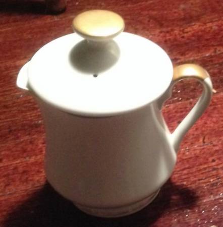 CHZ18 Creamer & Lid