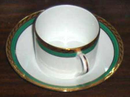TIC147 Flat Cup & Saucer Set