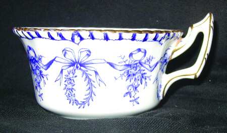 4562 Flat Cup