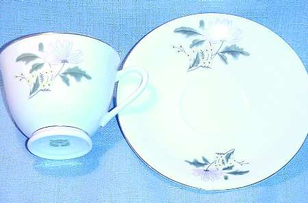 CX166 Footed Cup & Saucer Set