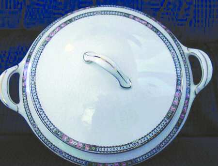 Belmar Round Covered Vegetable