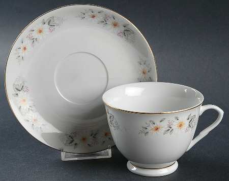 Snowflower Footed Cup & Saucer Set