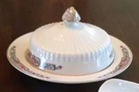 1927 Round Covered Butter