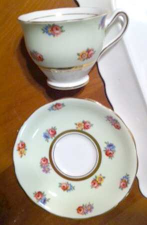 CLC67 Footed Cup & Saucer Set