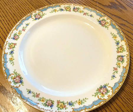 2737 Dinner Plate