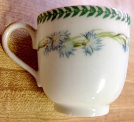 CMT72 Footed Cup
