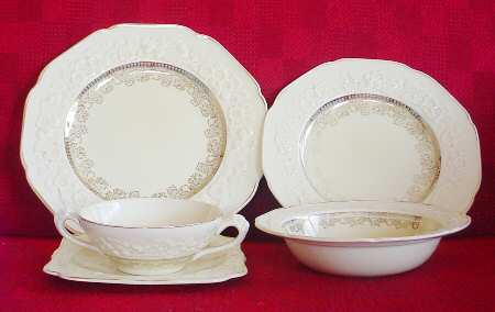 Gainsborough (Gold Trim) by Crown Ducal