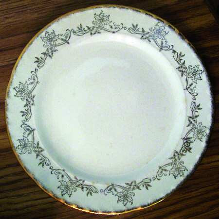 CRO236 Dinner Plate