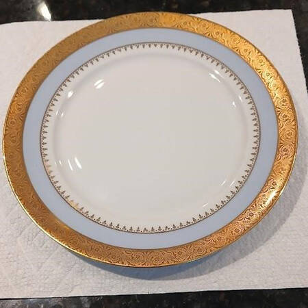 CHF915 Dinner Plate