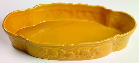 Cuisineware Gold 14" Oval Baker