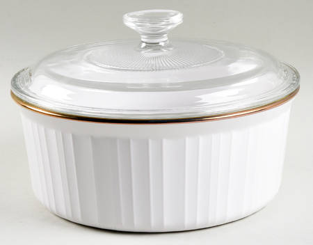 French White (Gold Trim) 2.5 Qt Round Covered Casserole