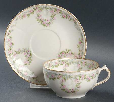 Schleiger 1341-1 Flat Cup & Saucer Set