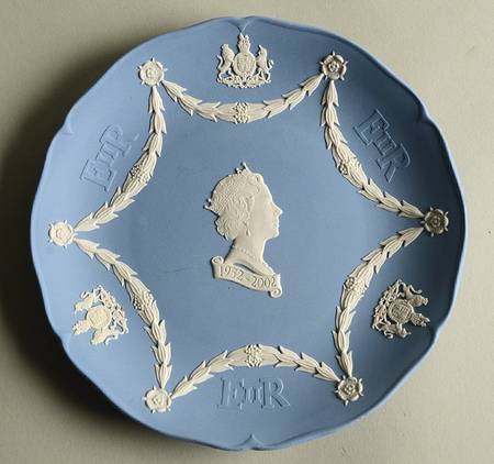 Queen Elizabeth II on Lavender Jasperware Collector Plate