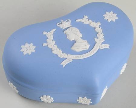 Queen Elizabeth II on Lavender Jasperware Heart Shape Box & Lid