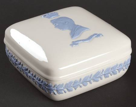 Coronation Square Box with Lid