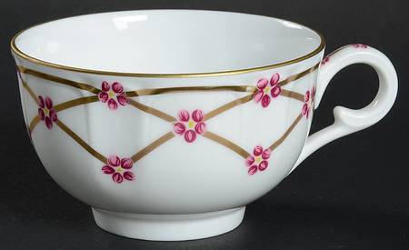 Elizabeth Flat Cup