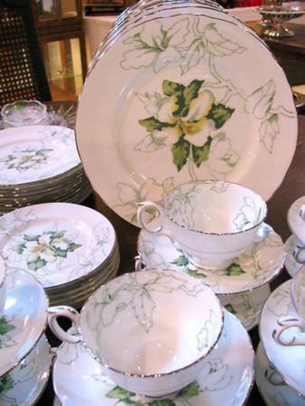 S16200 by Crown Staffordshire