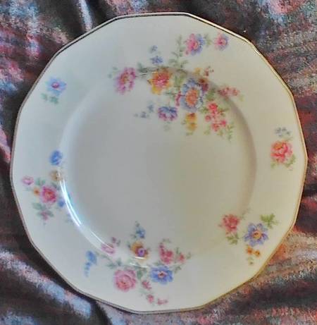 CHF999 Dinner Plate
