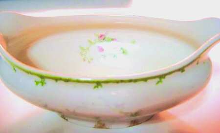 CHF1000 Gravy Boat