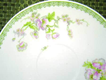 CHF1006 Saucer