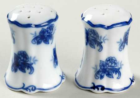 Blue And White Salt & Pepper Set