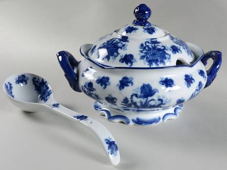 Blue And White Tureen & Lid W/Ladle