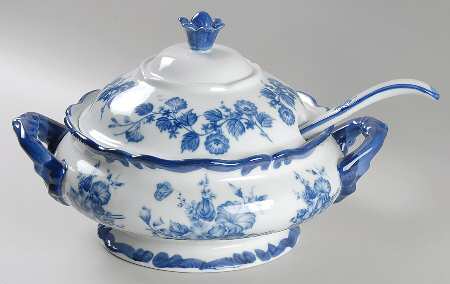 Blue And White Tureen & Lid w/Ladle