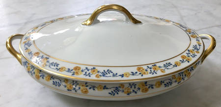 CHF1021 Oval Covered Vegetable