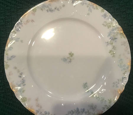 Head 112 Salad Plate