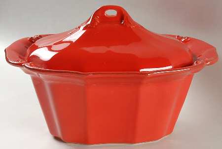 Vintage Port Red 2 Quart Oval Covered Casserole