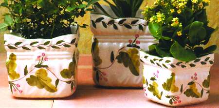Ivy Garland 8" Cachepot