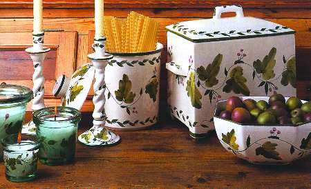 Ivy Garland Bread Box & Lid