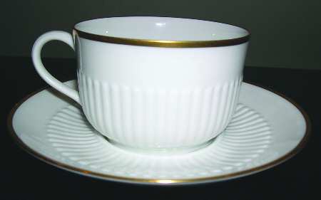 CER22 Flat Cup & Saucer Set